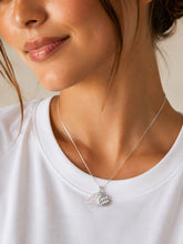 Colar Signo Aquário - Pedra Cristal Bruta banhado Prata