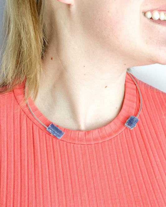 Choker Cianita Azul Bruta Banho Prata