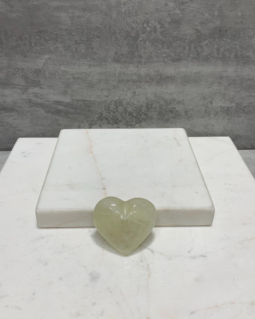 Coração Cristal com Enxofre 4,6 a 4,8 cm aprox.