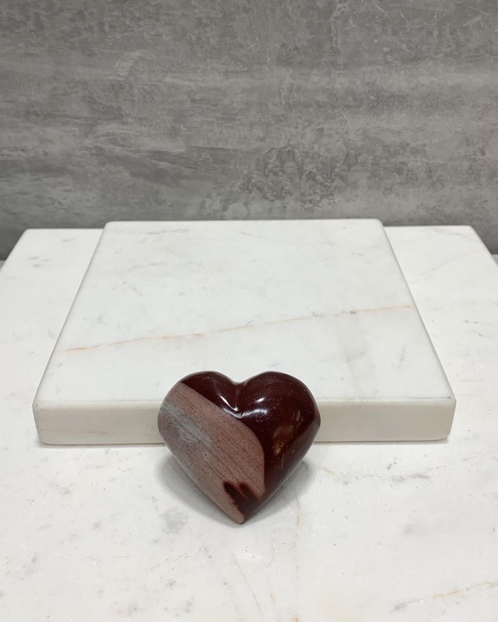 Coração Shiva Lingam 4,4 a 5,0 cm aprox.