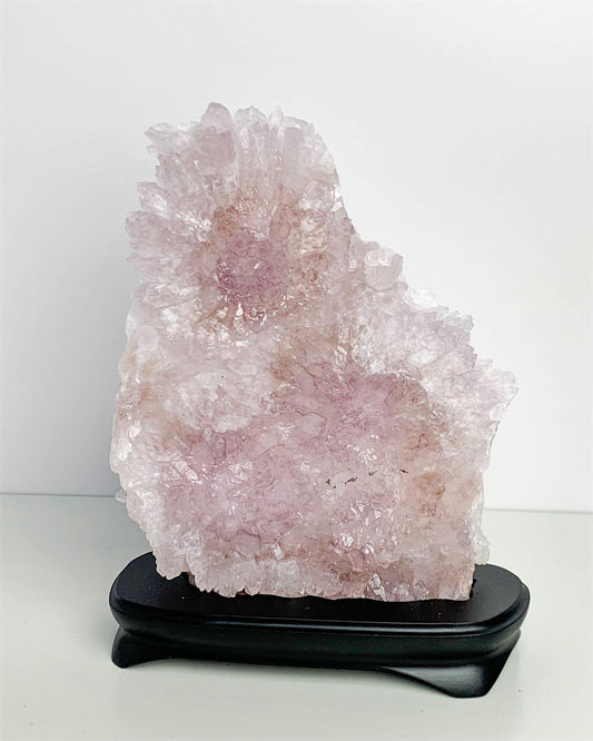 Pedra Flor de Ametista com base madeira 2,110 Kg