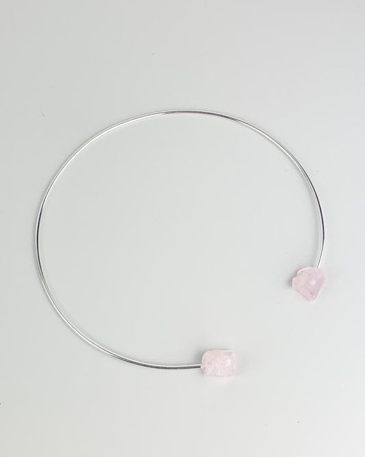Choker Quartzo rosa bruto banho prata