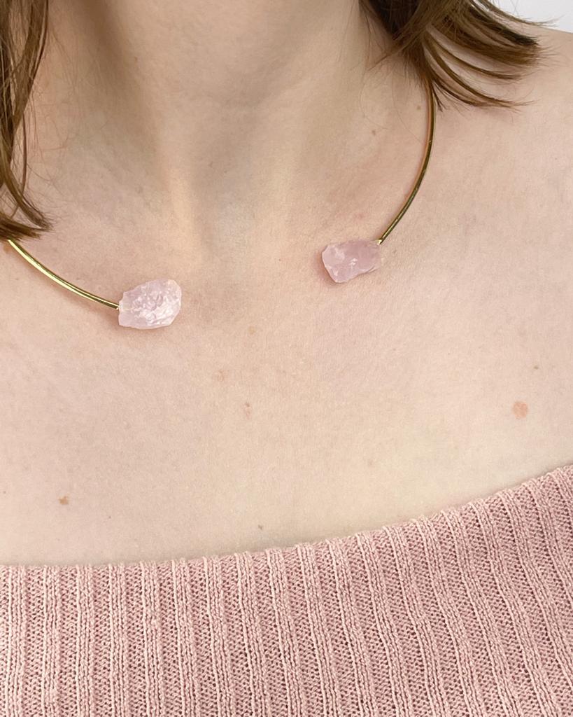 Choker Quartzo Rosa Bruto Banho Ouro