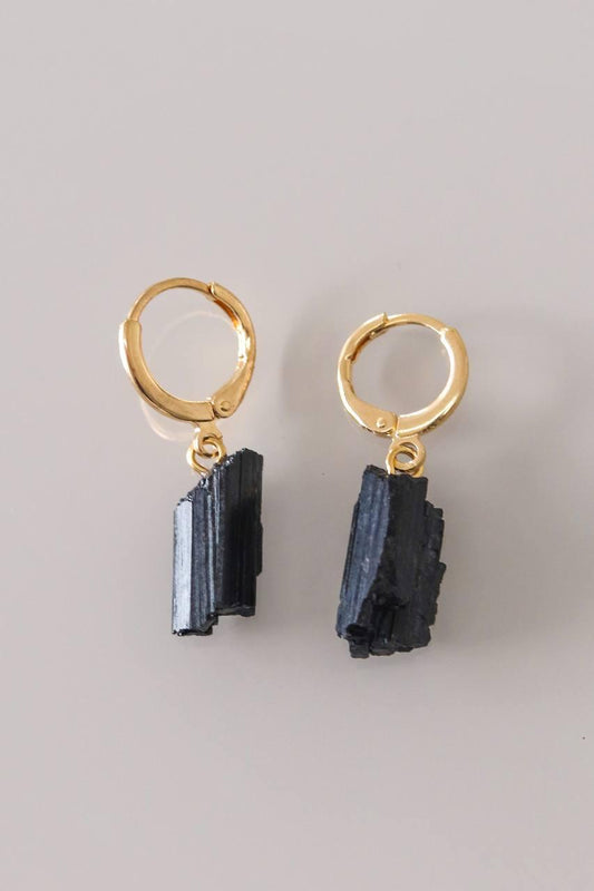 Brinco argola Turmalina preta banho ouro