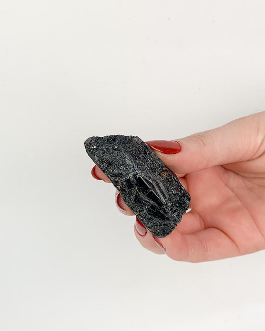 Pedra Turmalina bruta 57 a 70 gramas