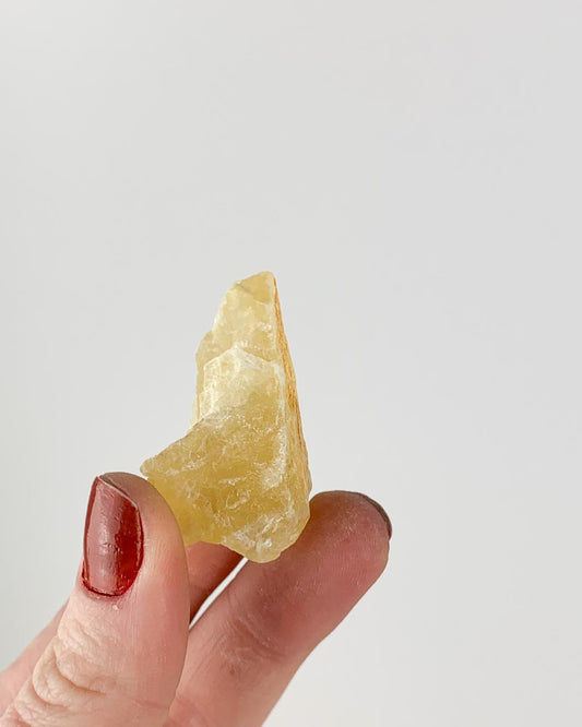 Pedra Fluorita Amarela bruta 18 a 24 gramas