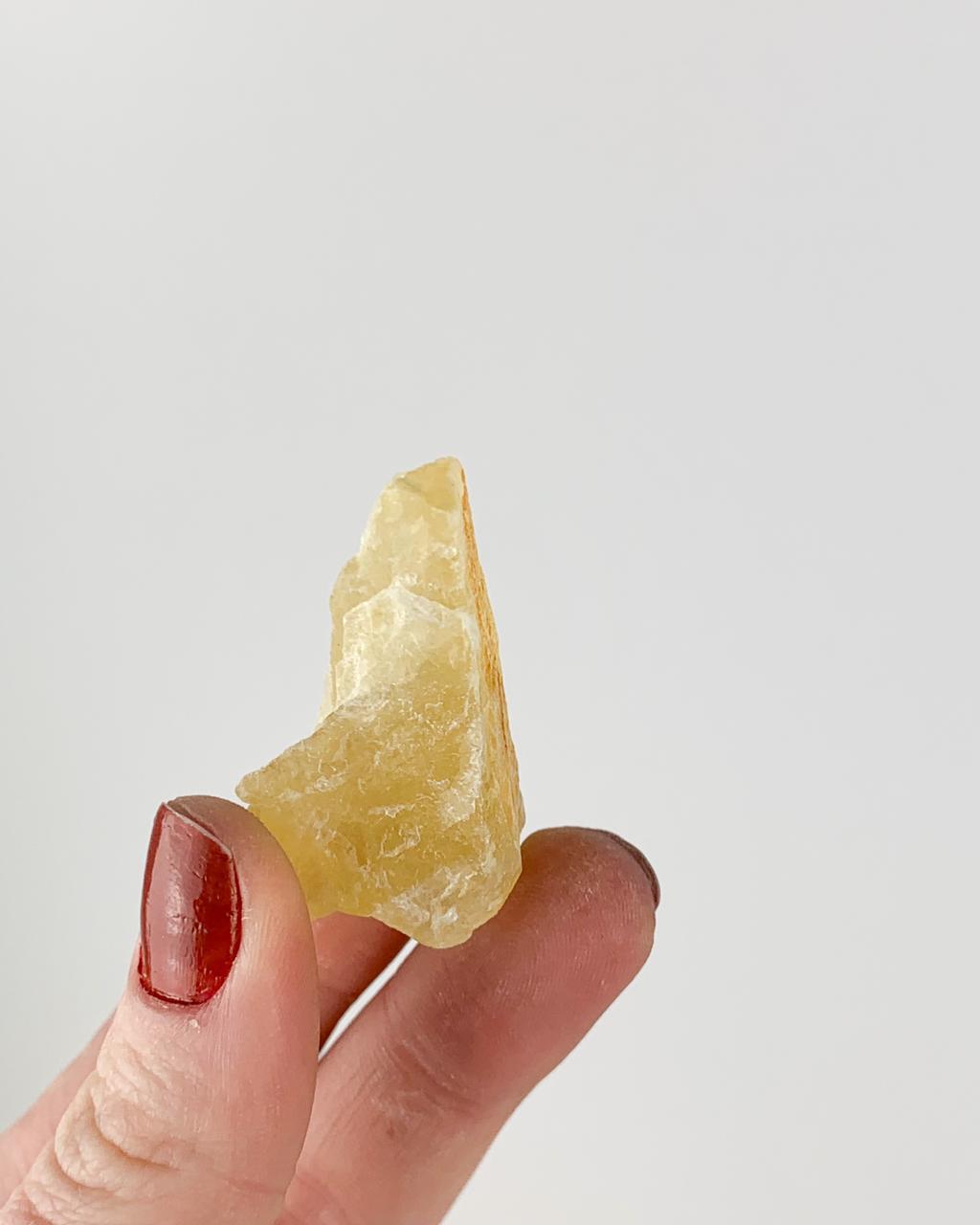 Pedra Fluorita Amarela bruta 18 a 24 gramas