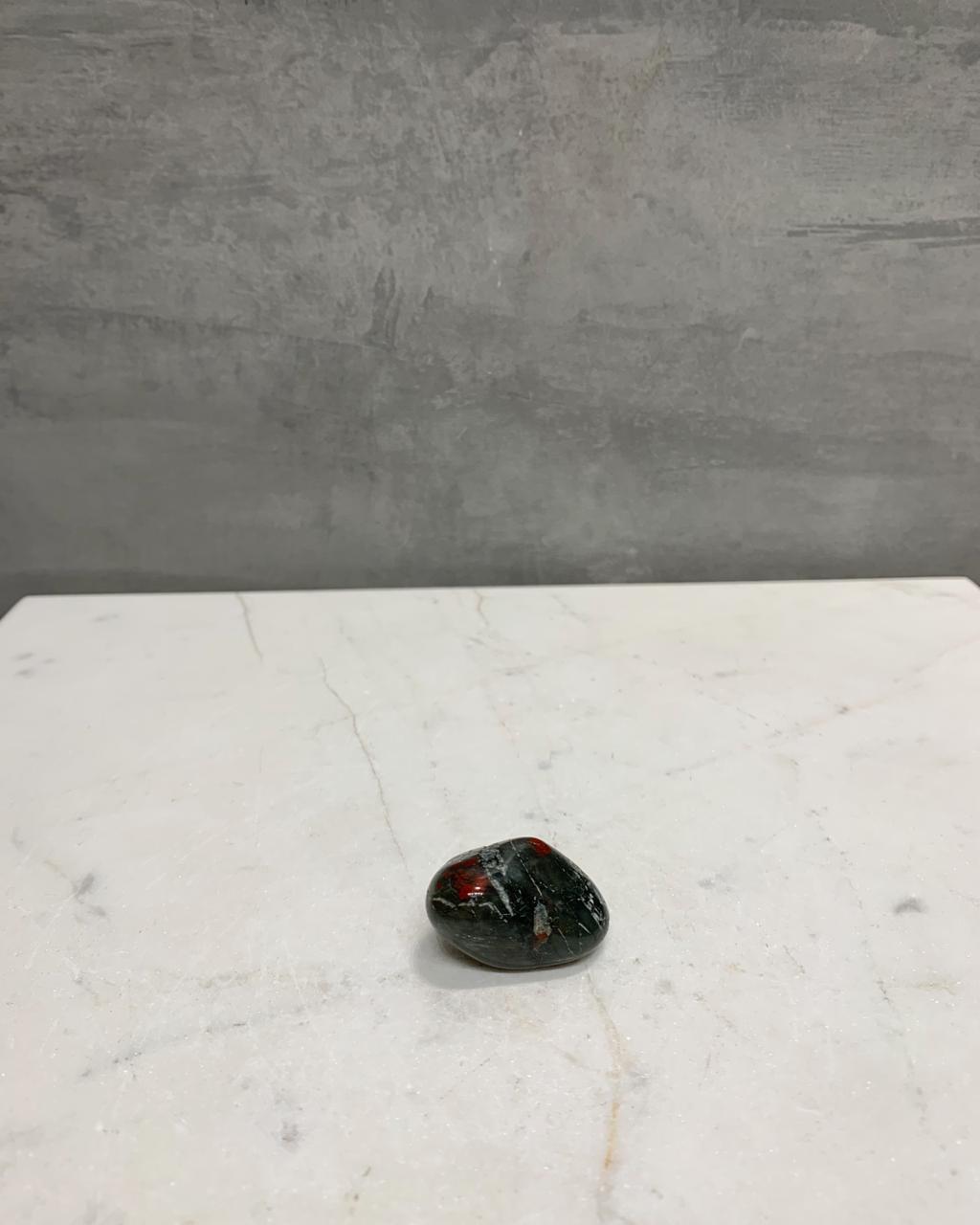 Pedra Jaspe Sanguíneo Heliotrópio  Rolado 11 a 14 gramas