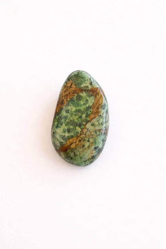 Pedra Jaspe Picture Verde Rolado 10 a 13 gramas