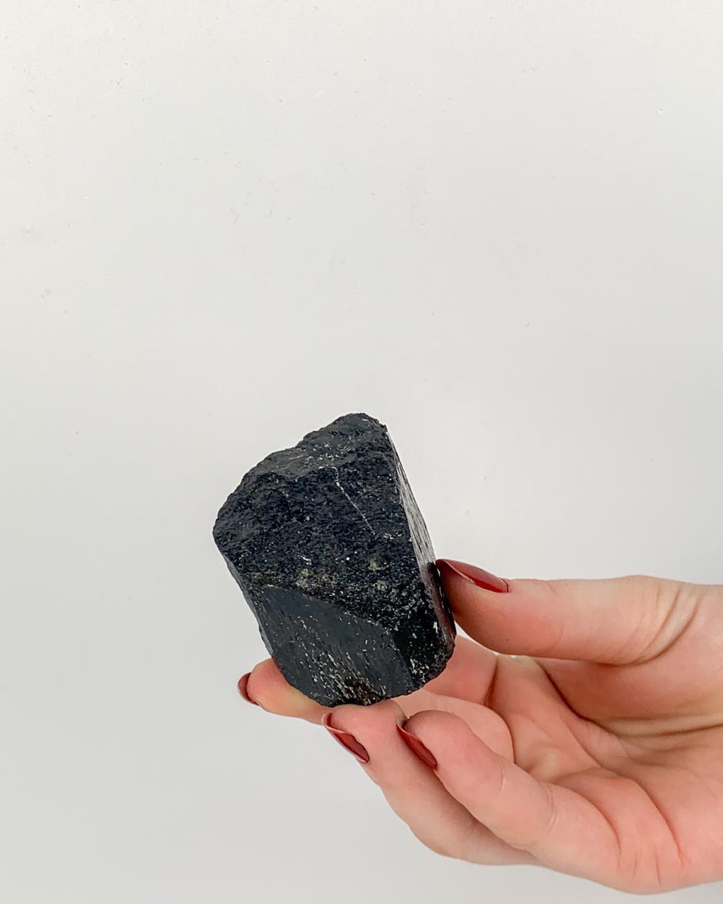 Pedra Turmalina Negra (Schorlina) Terminação Natural 180 a 250 gramas