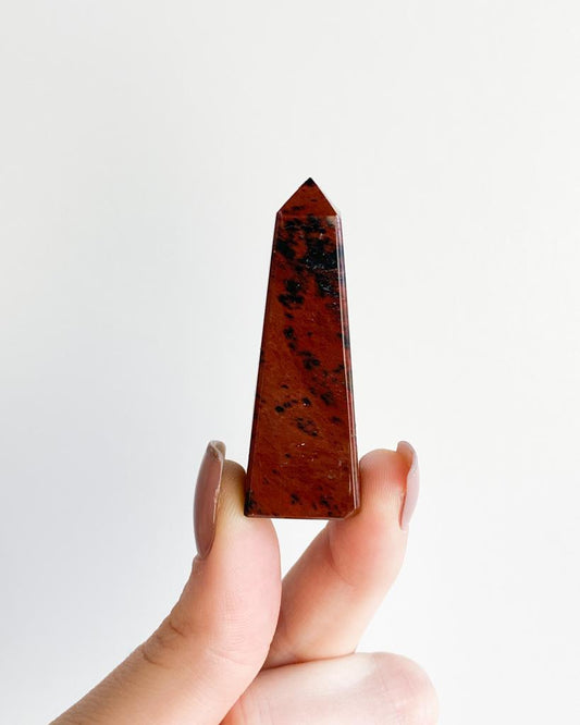 Obelisco Obsidiana Cor do Mogno entre 20 a 35 gramas aproxim.