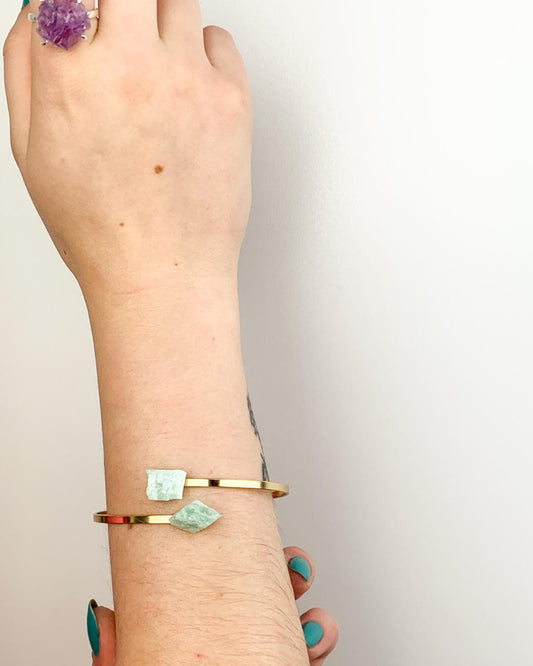 Bracelete Amazonita Bruta Banho Ouro