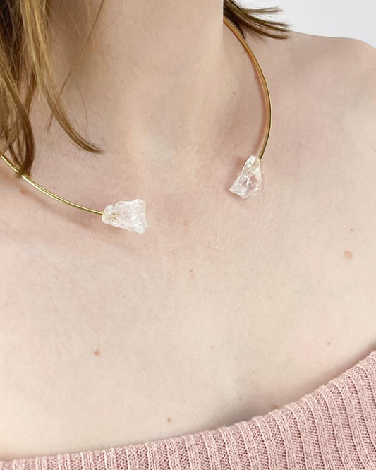 Choker Cristal de Quartzo Bruto Banho Ouro