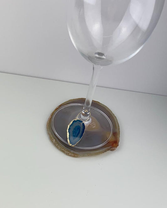 Marcador de Taça Ágata Azul Tingida Banho Ouro
