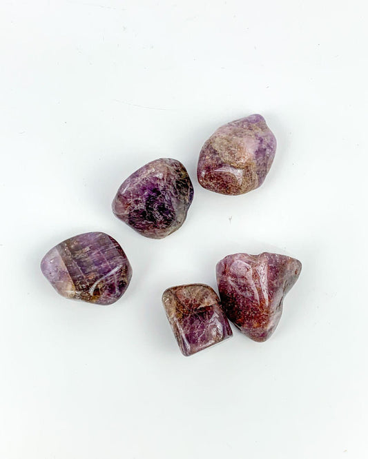 Pedra Cacoxenita Rolada 25 a 31 gramas
