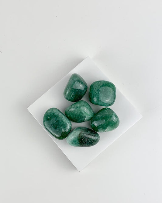 Pedra Quartzo verde rolado 14 a 30 gramas