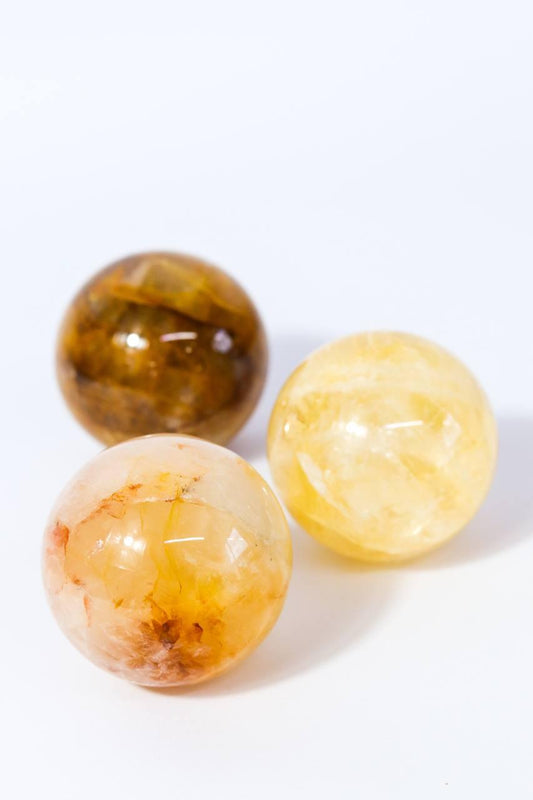 Esfera Quartzo Cura Ouro 5,3 cm Aprox.