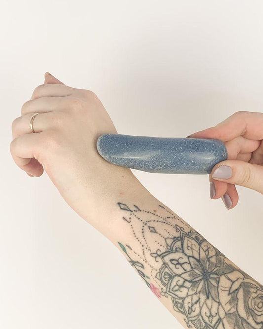 Bastão Massageador Quartzo Azul 109 a 117 gramas