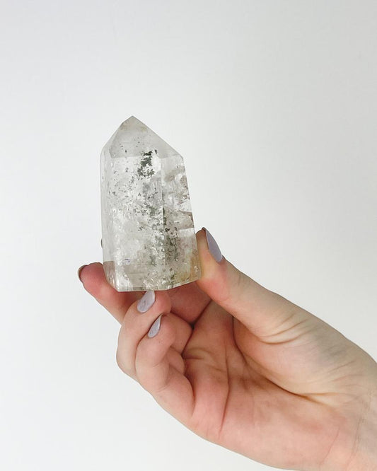 Ponta Polida Cristal Quartzo com Clorita 148 gramas