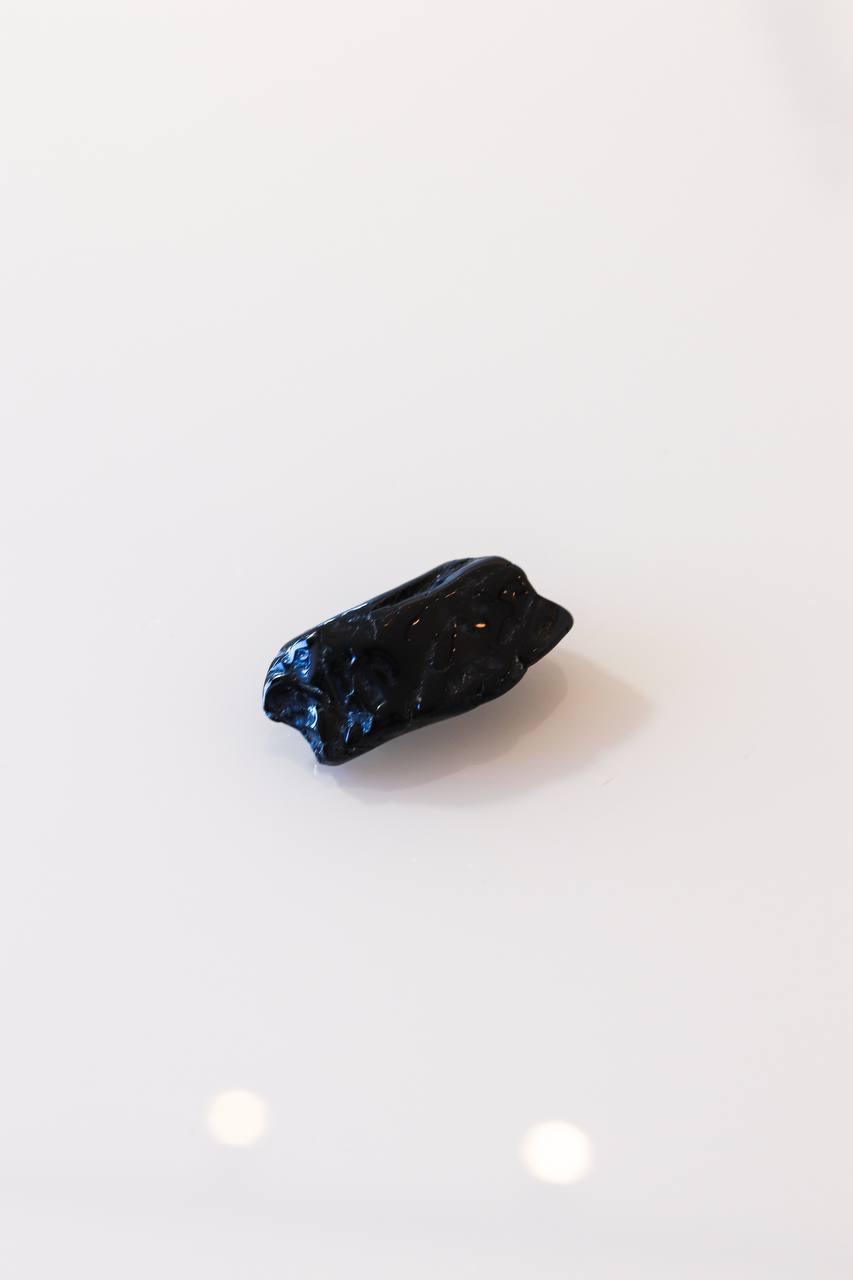Pedra Turmalina negra rolada 20 a 29 gramas