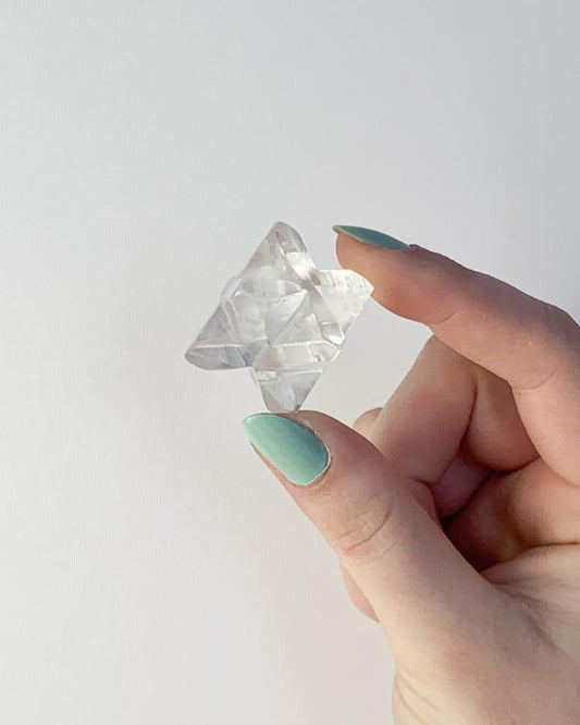 Merkaba Cristal Quartzo Polida 24 a 54 gramas aprox.