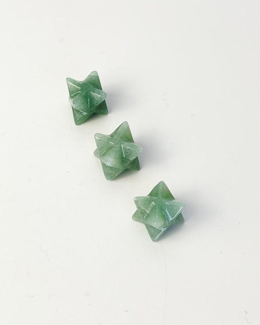 Merkaba Quartzo Verde 6 a 15 gramas aprox.
