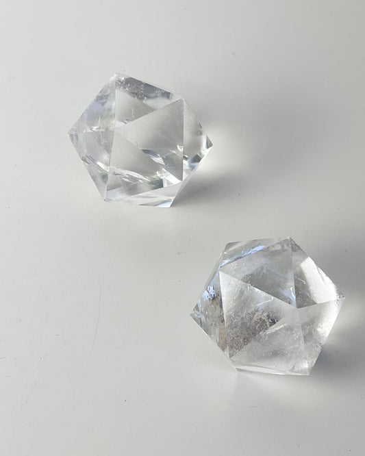 Icosaedro Cristal Quartzo 20 Lados 117 a 154 gramas aprox.