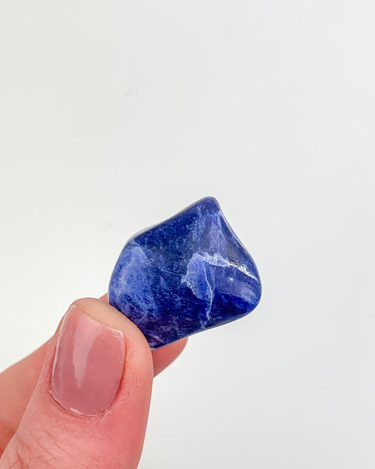 Pedra Sodalita rolada 4 a 13 gramas