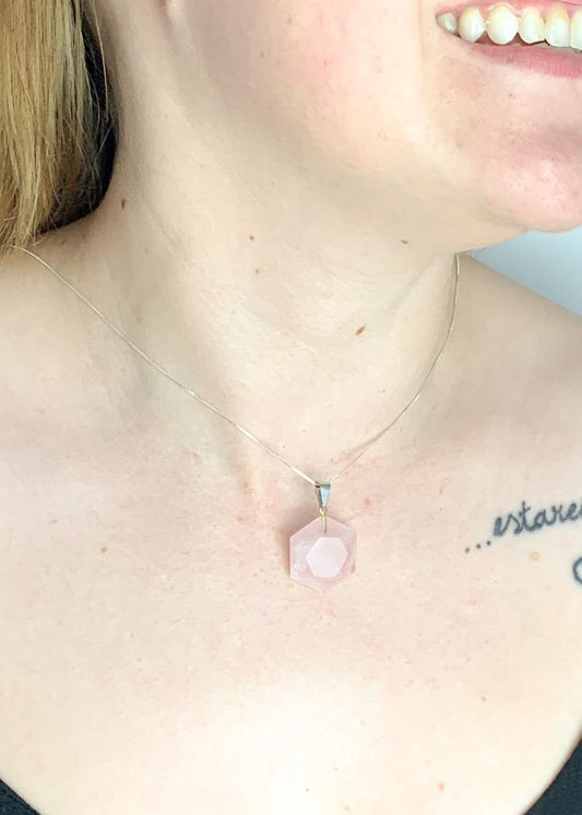 Pingente Quartzo Rosa Estrela de Davi Banho Prata