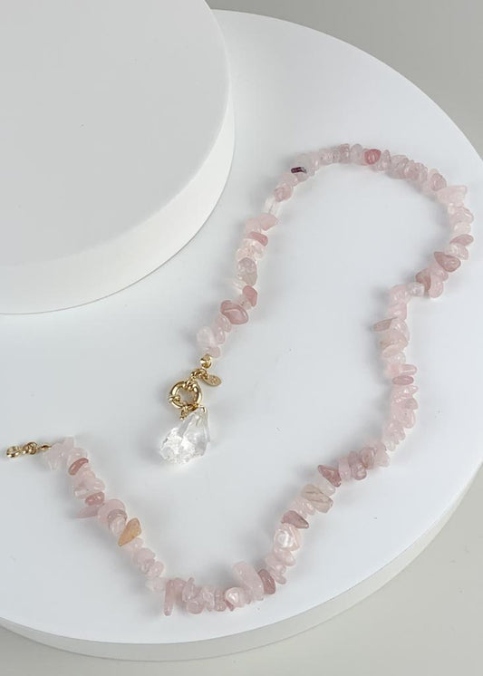 Choker Quartzo Rosa com Cristal Fecho Boia Summer Vibes Banho Ouro