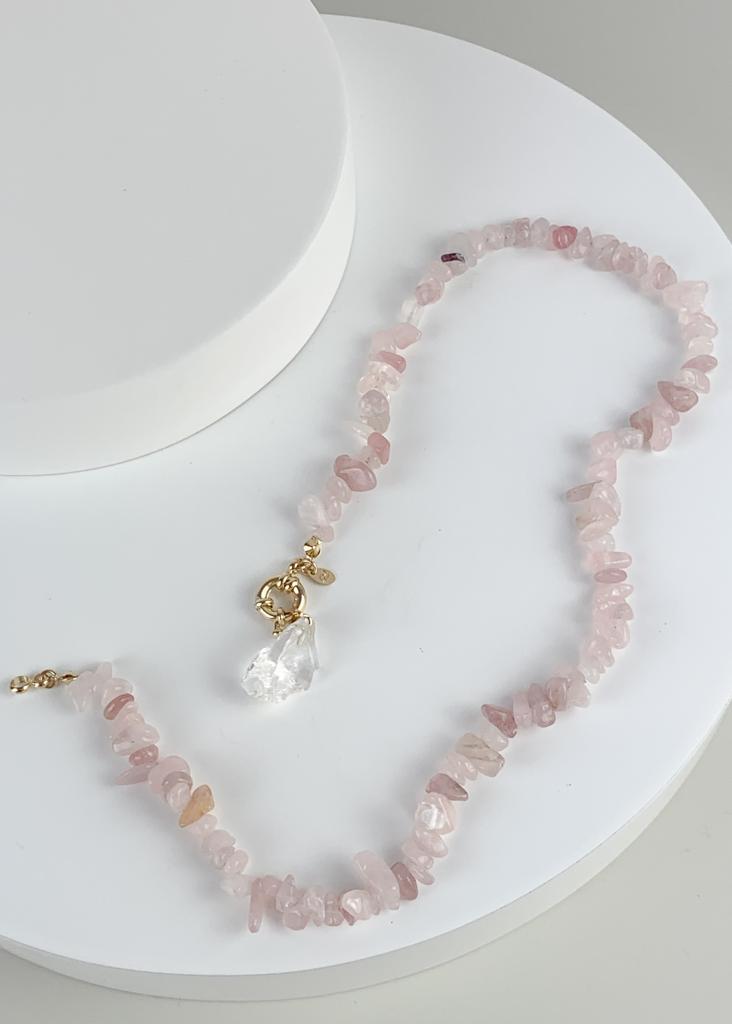 Choker Quartzo Rosa com Cristal Fecho Boia Summer Vibes Banho Ouro