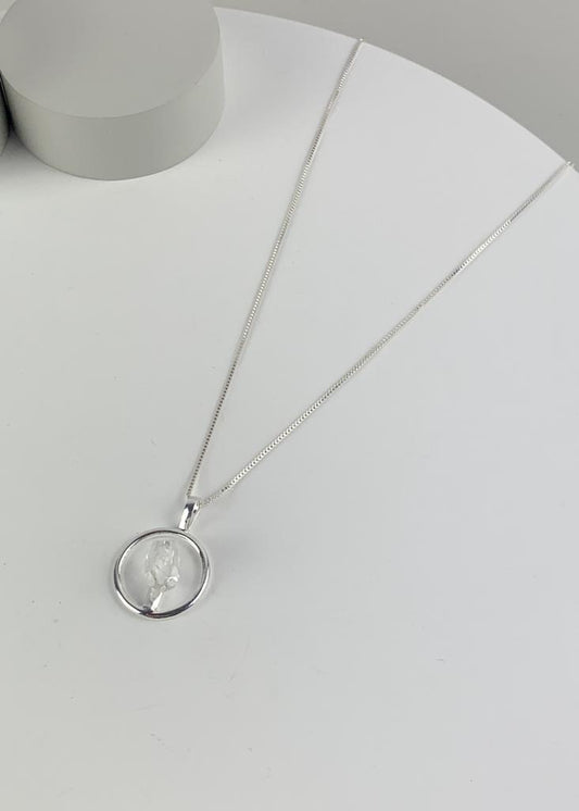 Colar Ponta Cristal de Quartzo Bruto Argola Banho Prata