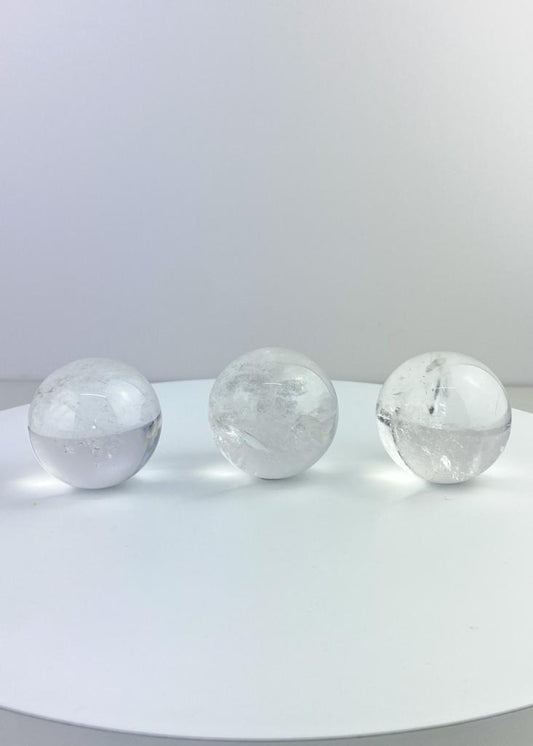 Bola Cristal de Quartzo 3,8 cm diâmetro.