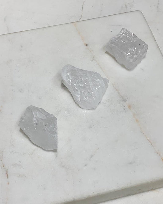Pedra Cristal Quartzo Neve bruto 10 a 15 gramas