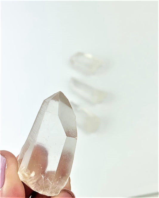 Pedra Ponta Cristal Lemurian Arquivista Bruto 20 a 38 gramas