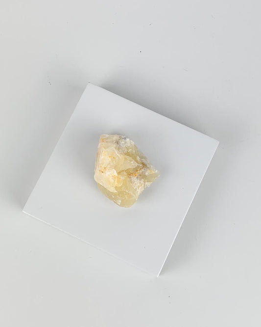 Pedra Fluorita Amarela bruta 25 a 34 gramas