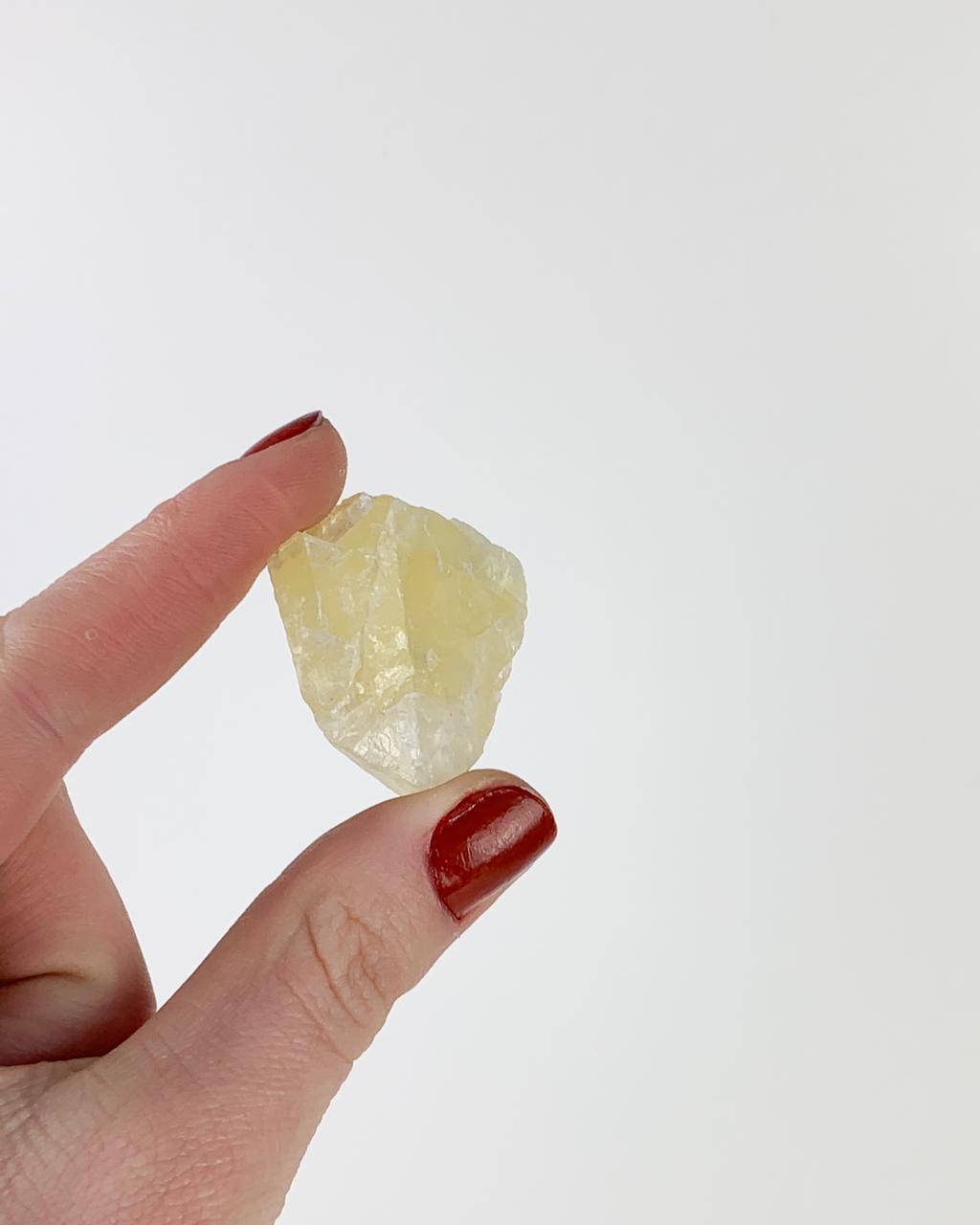 Pedra Fluorita Amarela bruta 25 a 34 gramas
