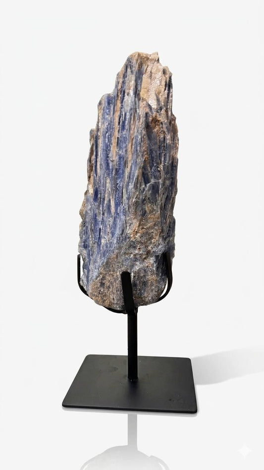 Cianita Azul Natural com Inclusão de Mica na Base de Metal Preta- 2,6 kg