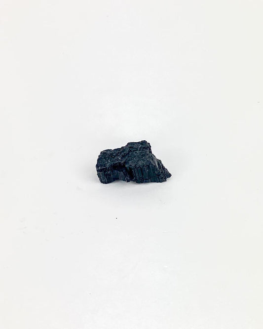 Pedra Turmalina negra (Schorlina) bruta 20 a 30 gramas