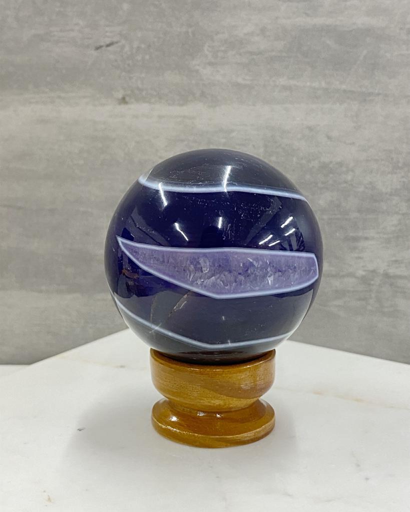 Bola Ágata lilas tingida 5,8 cm aprox.