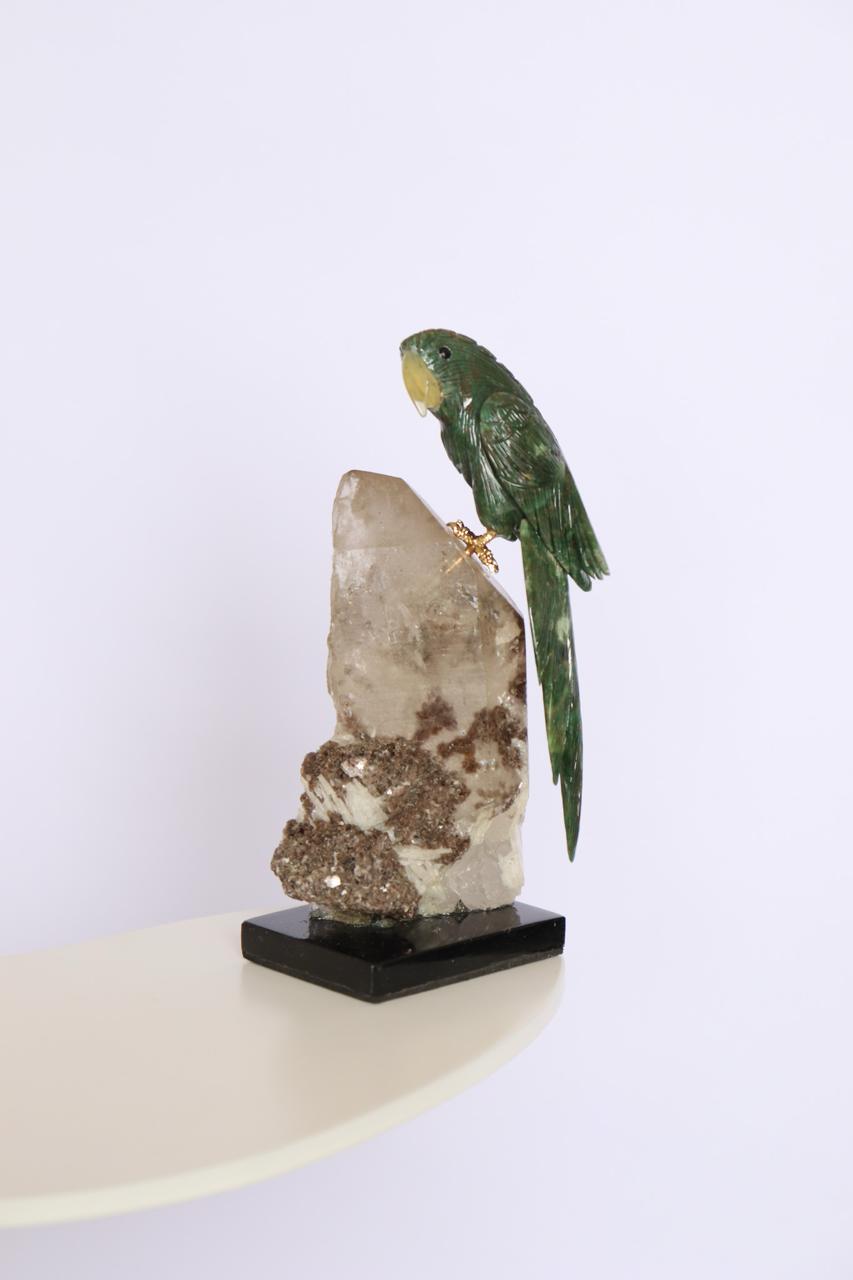 Arara Serpentinita na Base Cristal com Albita