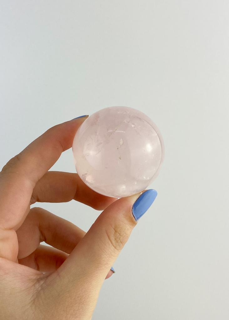 Bola Quartzo Rosa 4,2 a 4,8 cm aprox.