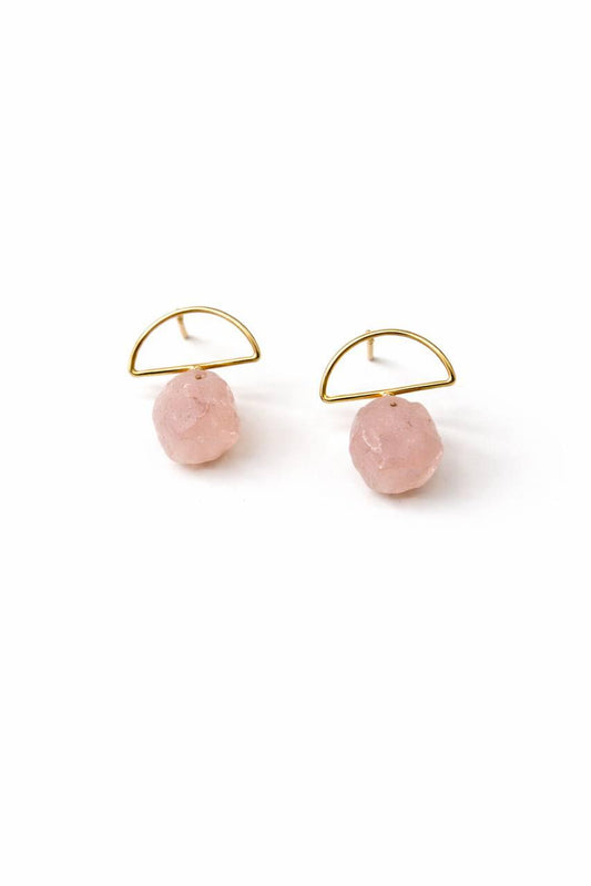 Brinco Quartzo Rosa Natural Meia Lua Banho Ouro