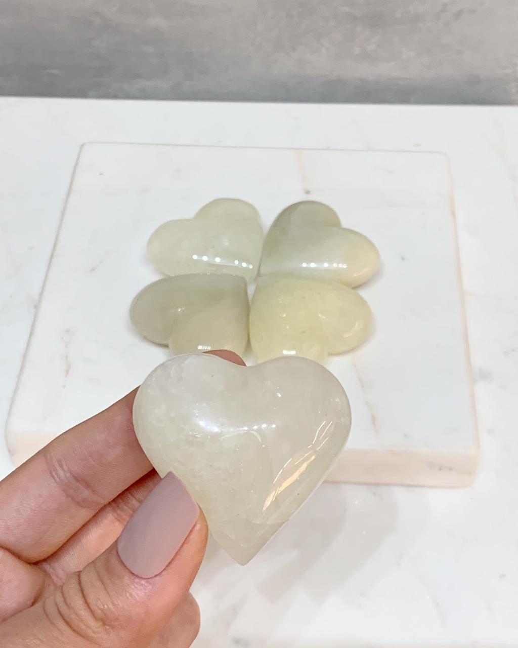 Coração Cristal com Enxofre 4,0 a 4,7 cm aprox.