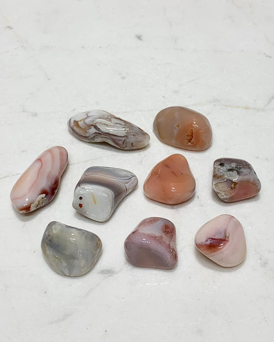 Pedra Ágata Botswana Rosa Rolada 5 a 7 gramas