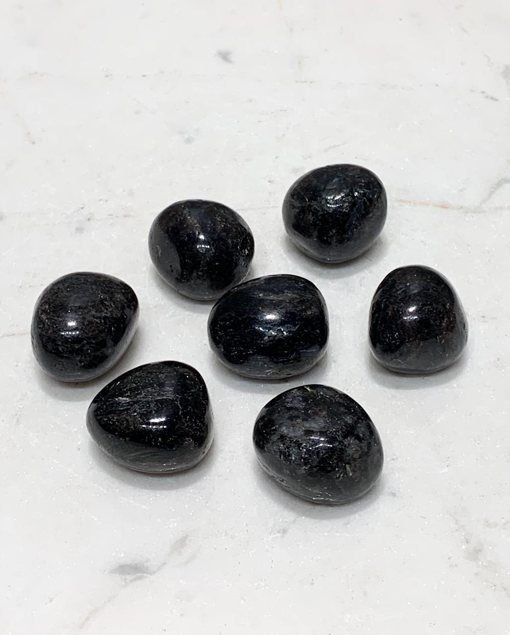Pedra Arfvedsonita Rolada