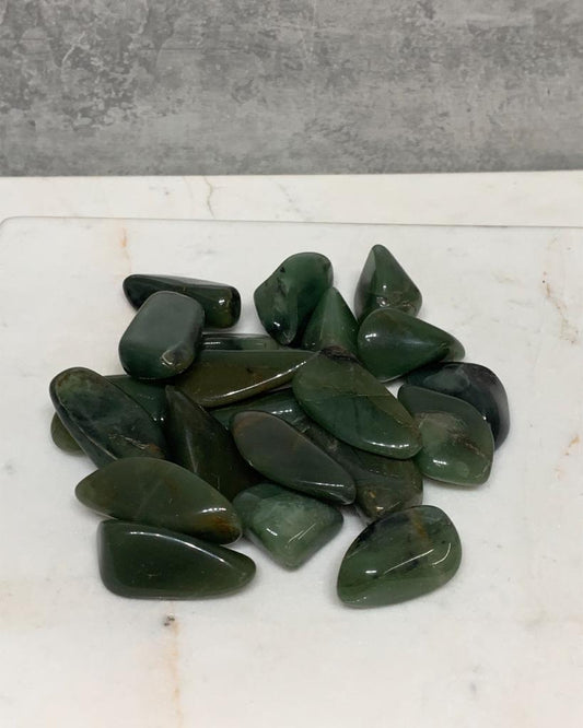 Pedra Chert Verde Rolado5 a 7 gramas