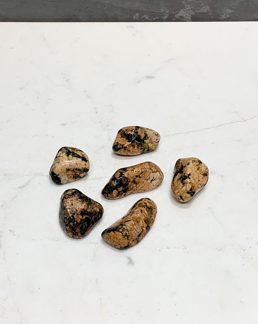 Pedra Luxulianita Rolada 8 a 10 gramas