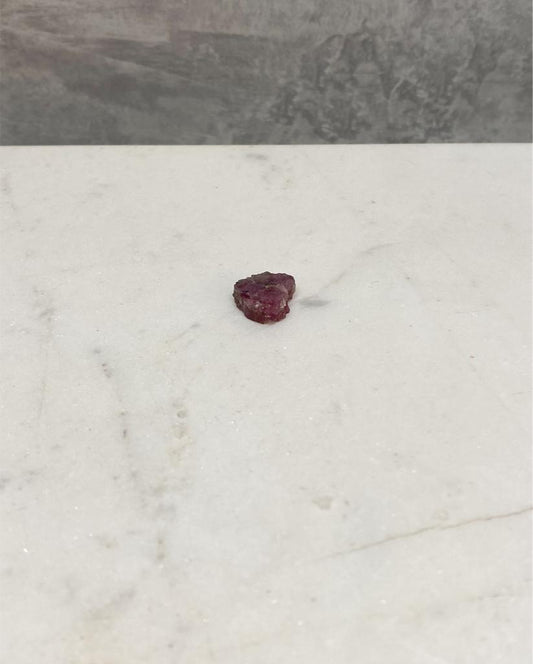 Pedra Turmalina Rubelita bruta 6 gramas aprox.