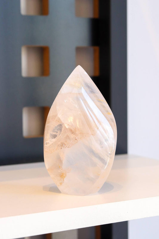 Pedra Cristal Quartzo Polido Forma Chama 510 gramas